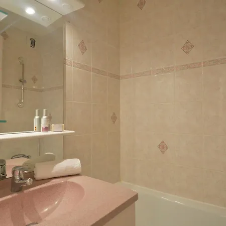 Divisible Au Pied Des Pistes Avec Balcon, Parking Et Animaux Admis - Fr-1-181-2144 La Plagne-Tarentaise