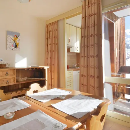 Divisible Au Pied Des Pistes Avec Balcon, Parking Et Animaux Admis - Fr-1-181-2144 Apartment